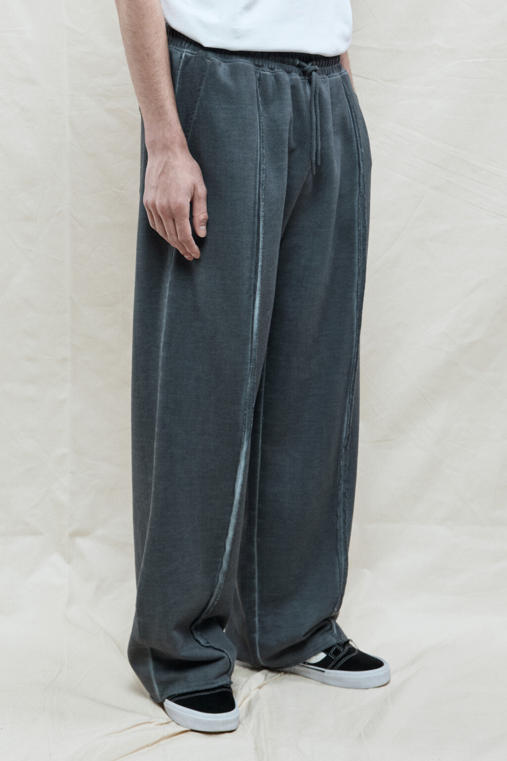 Брюки широкие трикотажные с наружными швами - цвет серый - 3