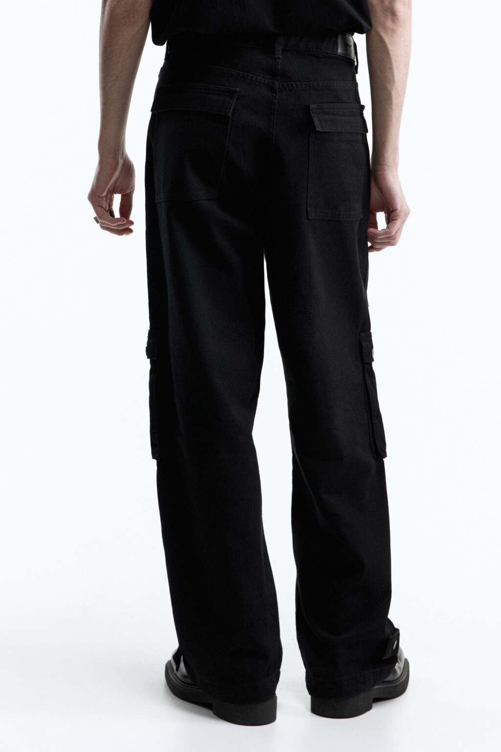 Джинсы широкие с множеством карманов - цвет черный - 5