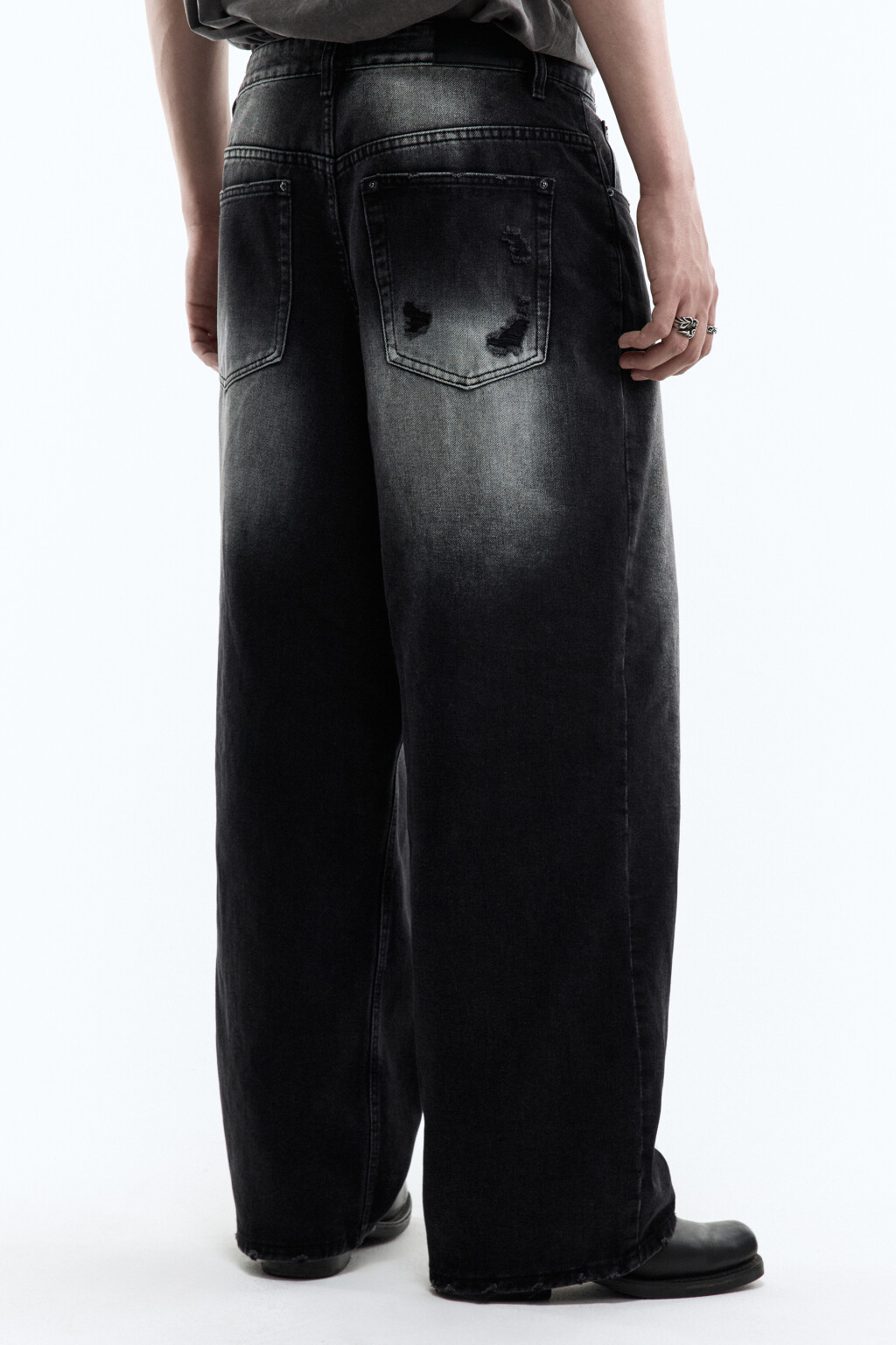 Джинсы экстраширокие с состаренным эффектом - цвет серый - 4