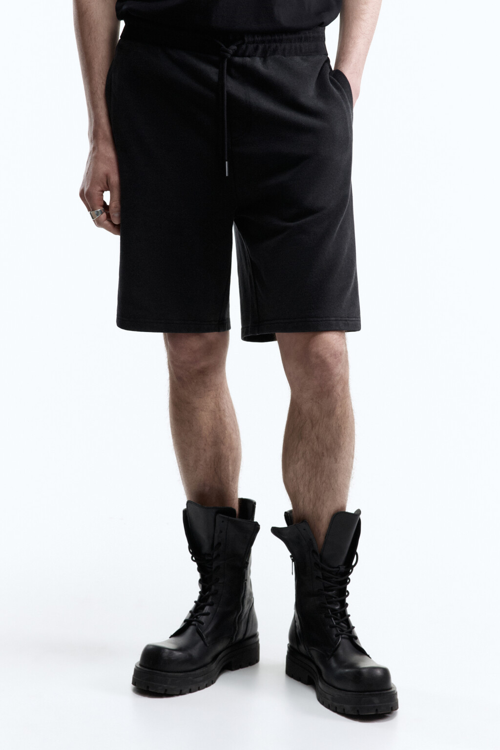 Шорты из футера с вареным эффектом - цвет черный - 2