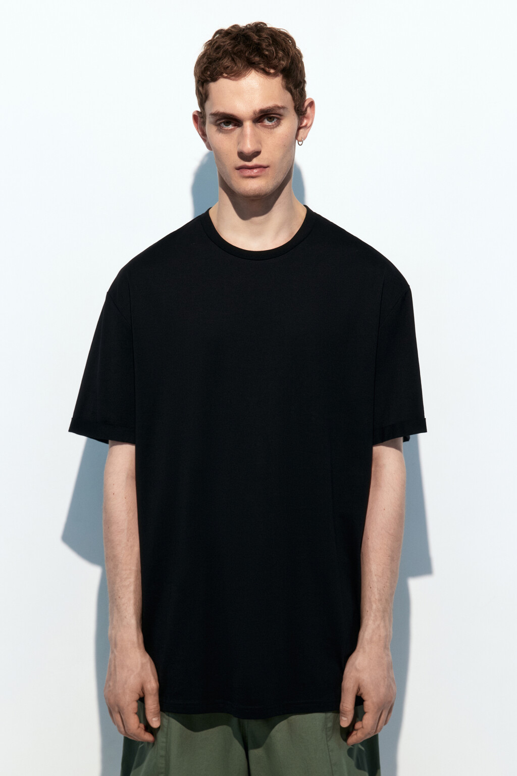 Футболка прямая хлопковая однотонная - цвет черный - 2