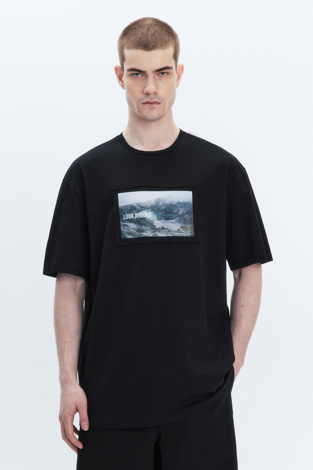 Футболка хлопковая с принтом-пейзажем - цвет черный - 2