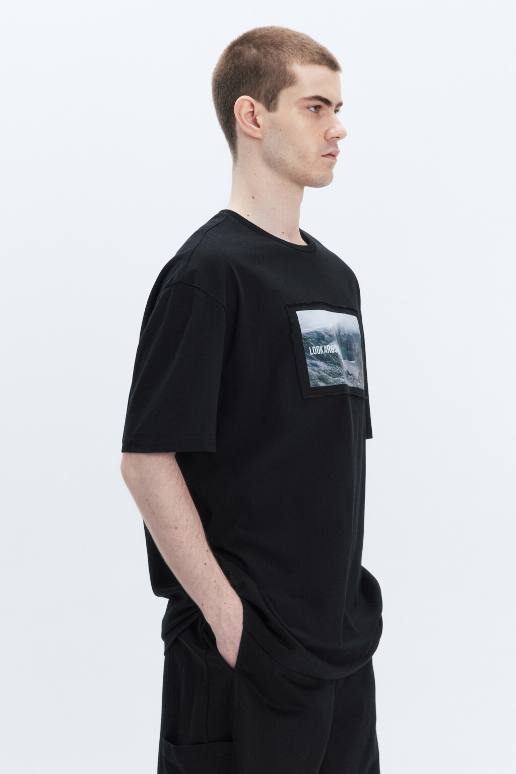 Футболка хлопковая с принтом-пейзажем - цвет черный - 3