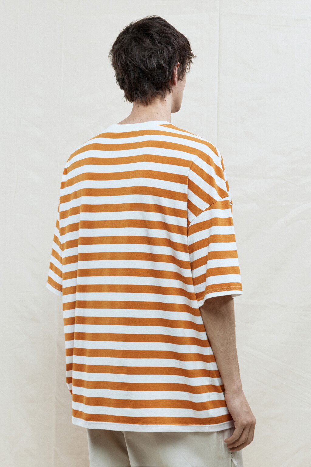 Футболка хлопковая в полоску с надписью - цвет белый - 4