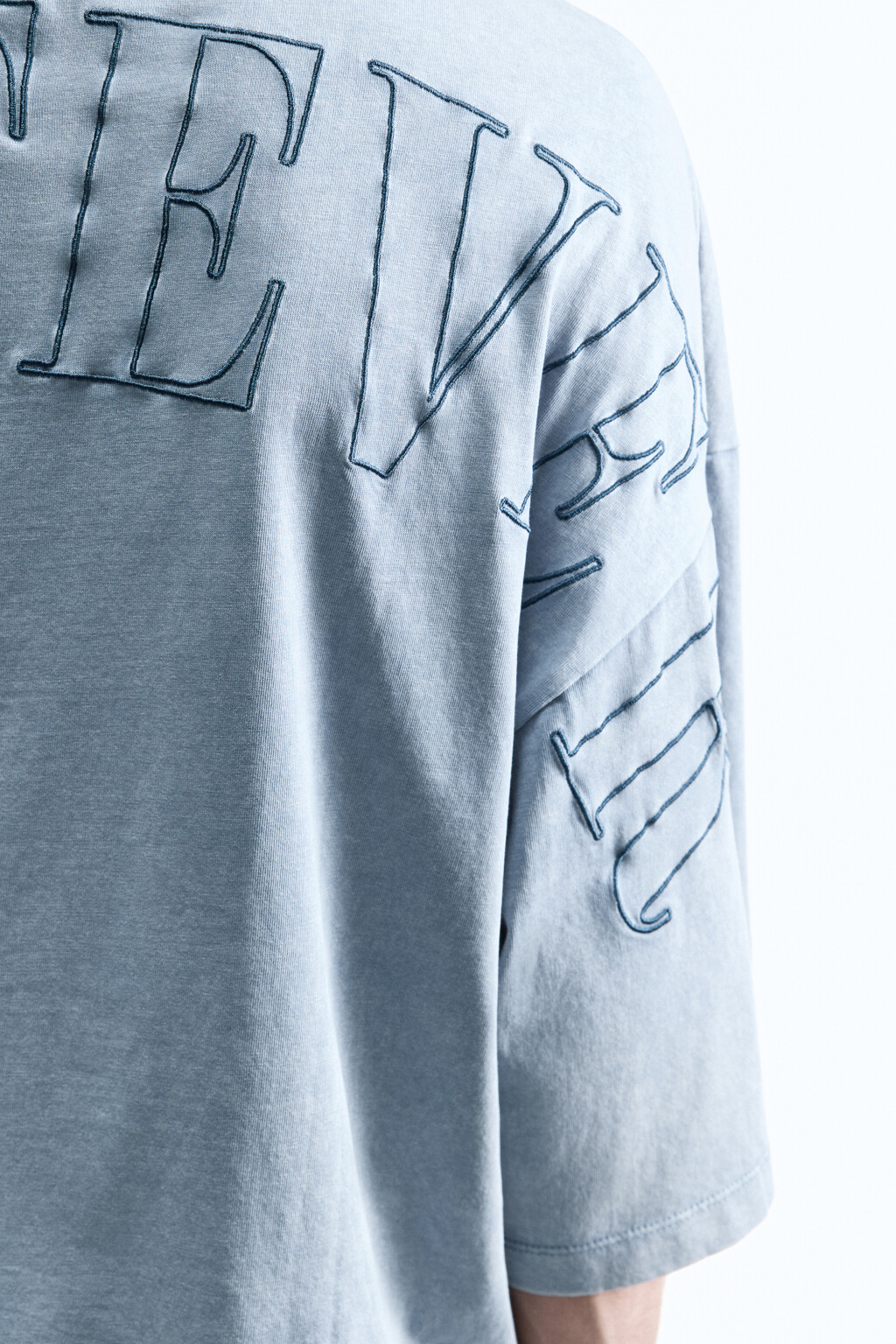 Футболка oversize с вареным эффектом и принтом - цвет мятный - 7