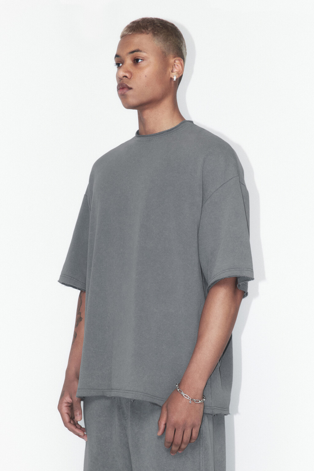Футболка плотная хлопковая с вареным эффектом - цвет серый - 3