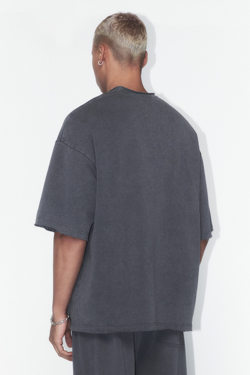 Футболка плотная хлопковая с вареным эффектом - цвет серый - 4