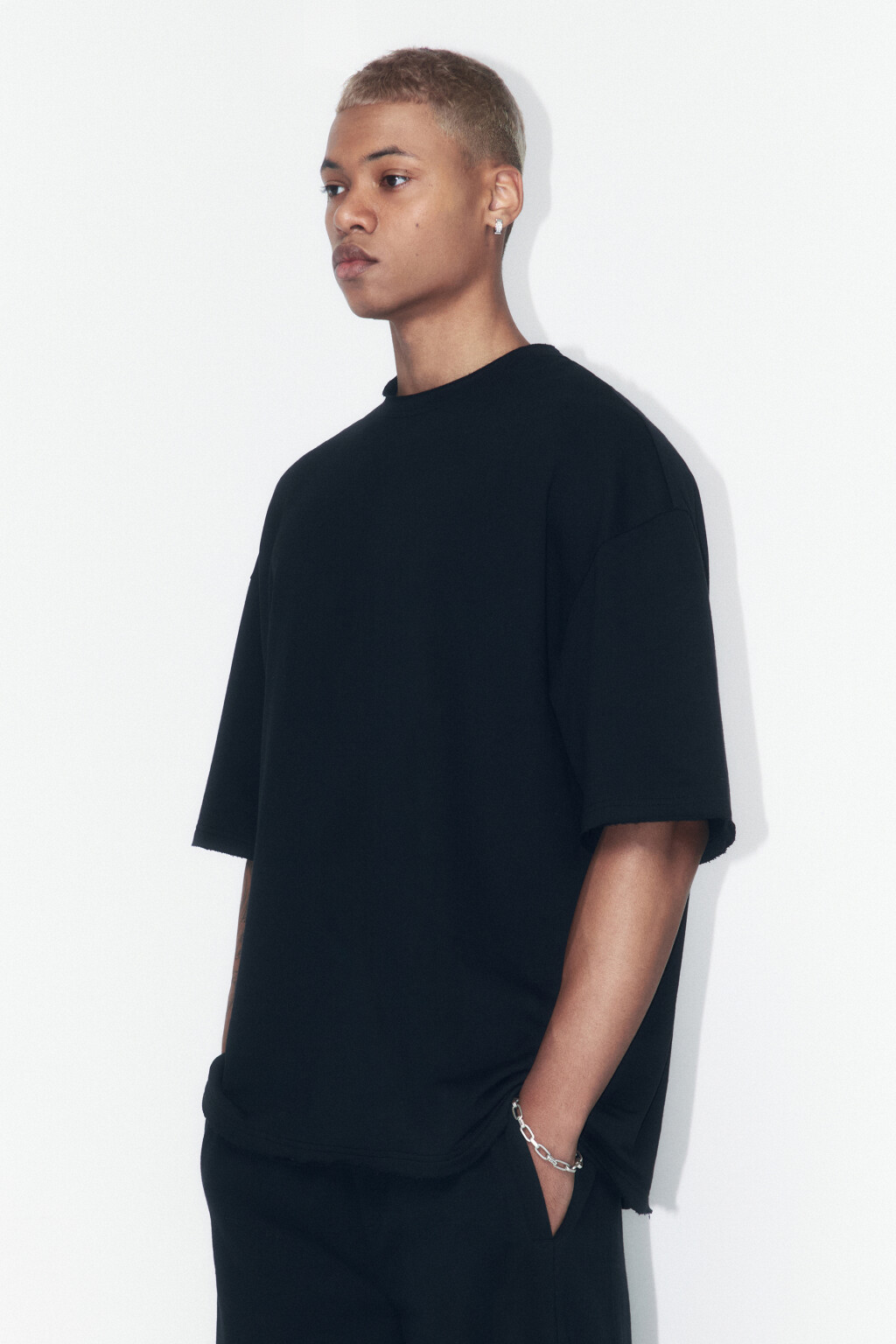 Футболка плотная хлопковая с вареным эффектом - цвет черный - 3