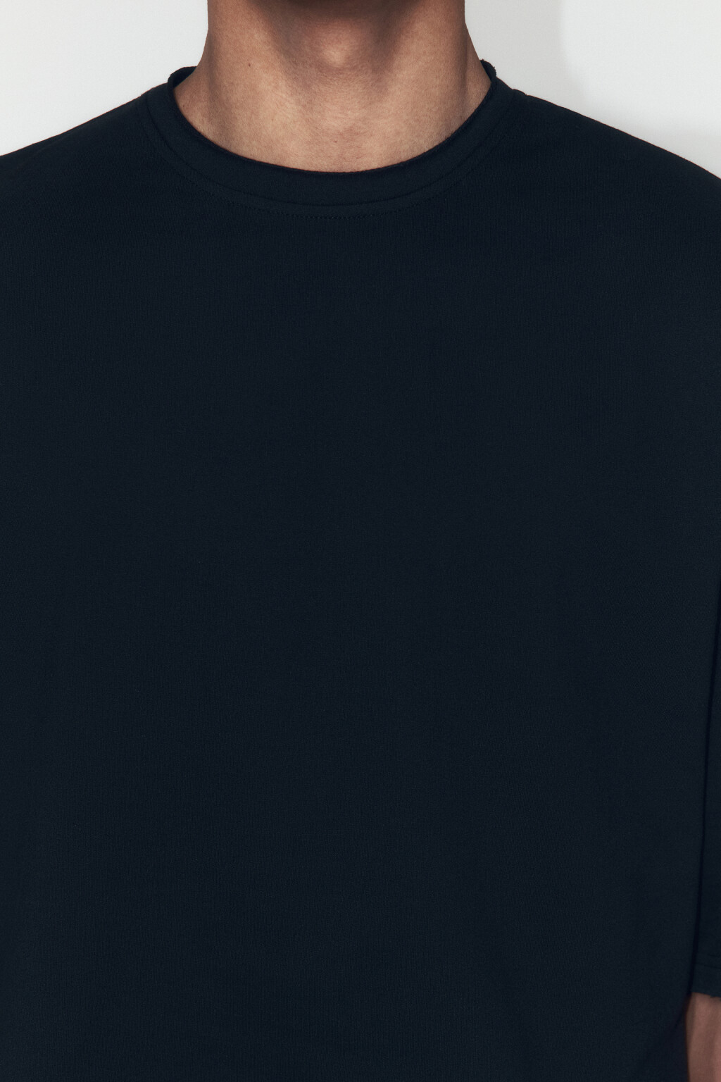 Футболка плотная хлопковая с вареным эффектом - цвет черный - 6