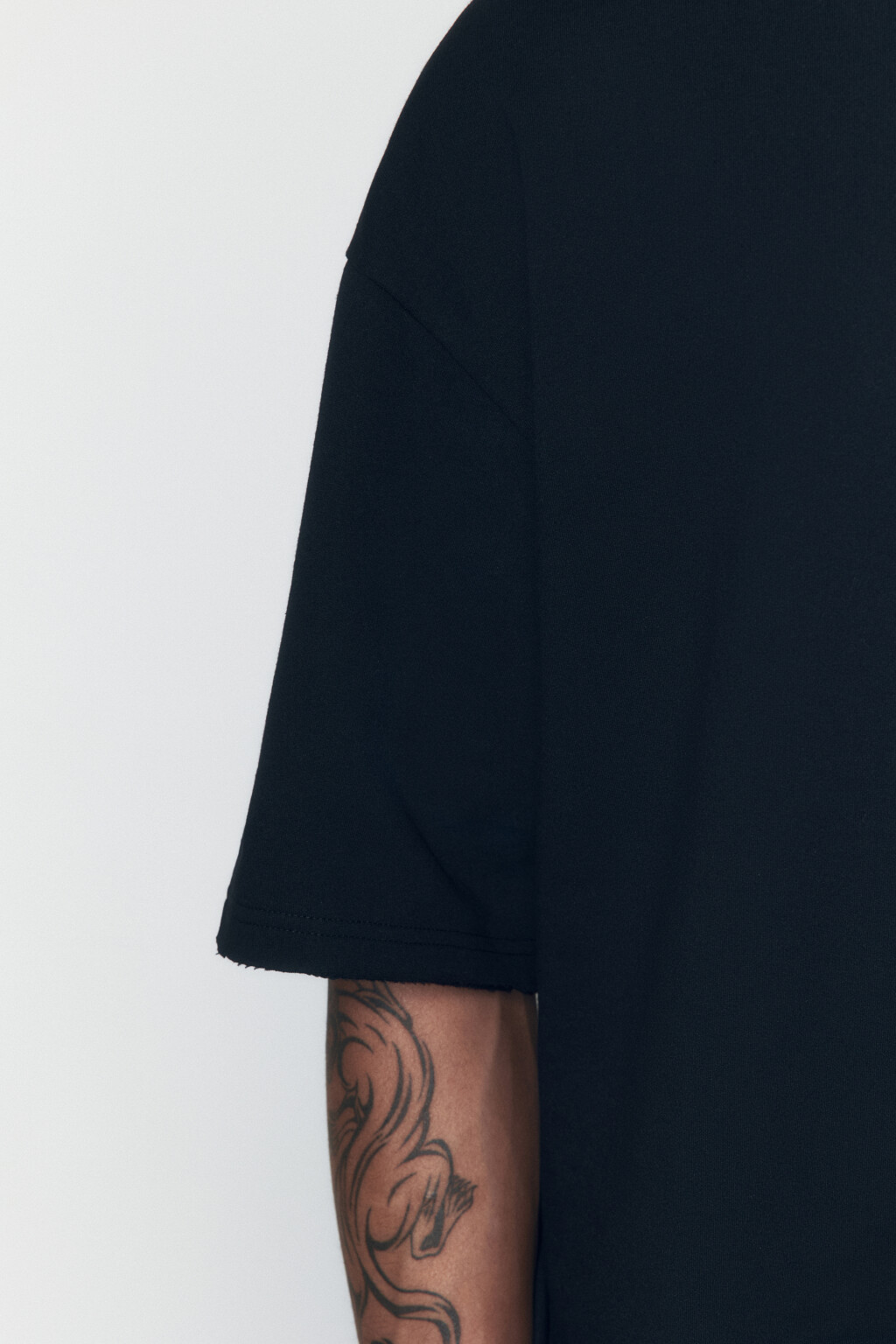 Футболка плотная хлопковая с вареным эффектом - цвет черный - 7