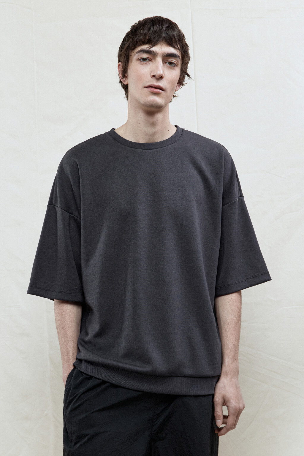 Футболка oversize с резинкой в рубчик - цвет серый - 2