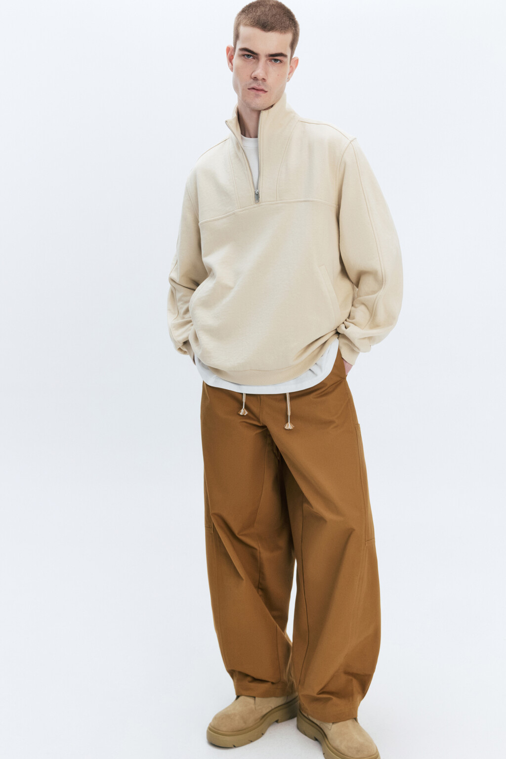 Толстовка oversize с воротником-стойкой на молнии - цвет молочный - 1