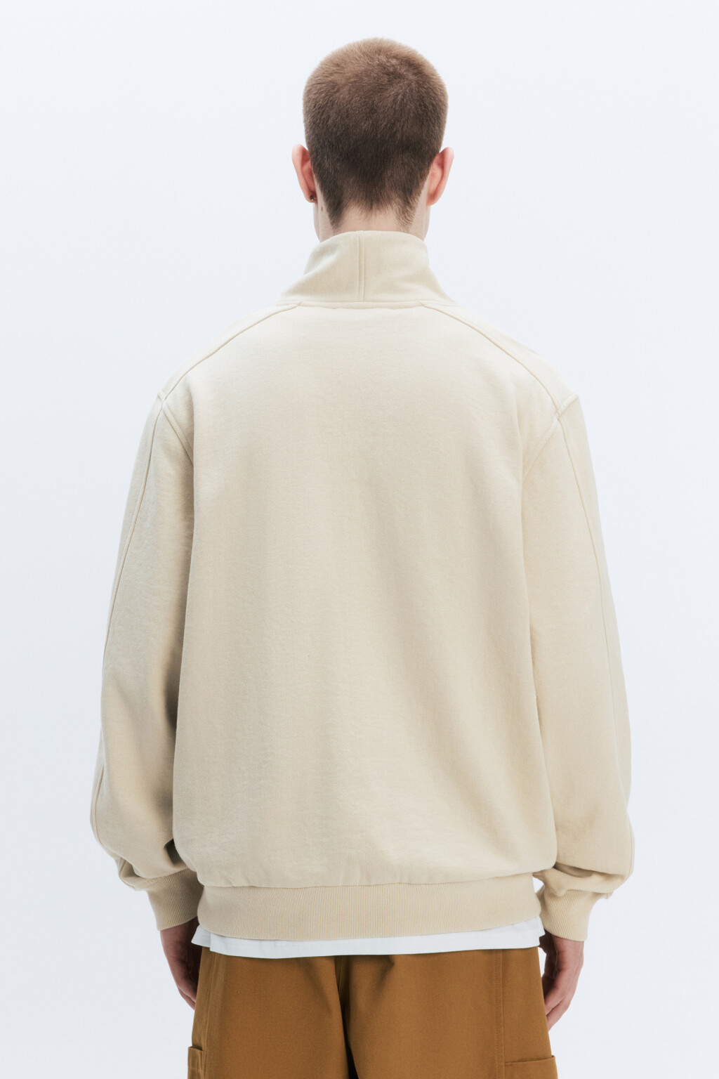 Толстовка oversize с воротником-стойкой на молнии - цвет молочный - 5