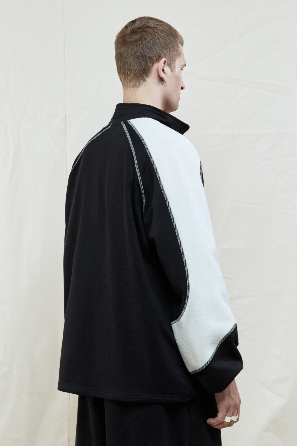 Толстовка oversize флисовая с воротником на молнии - цвет черный - 4