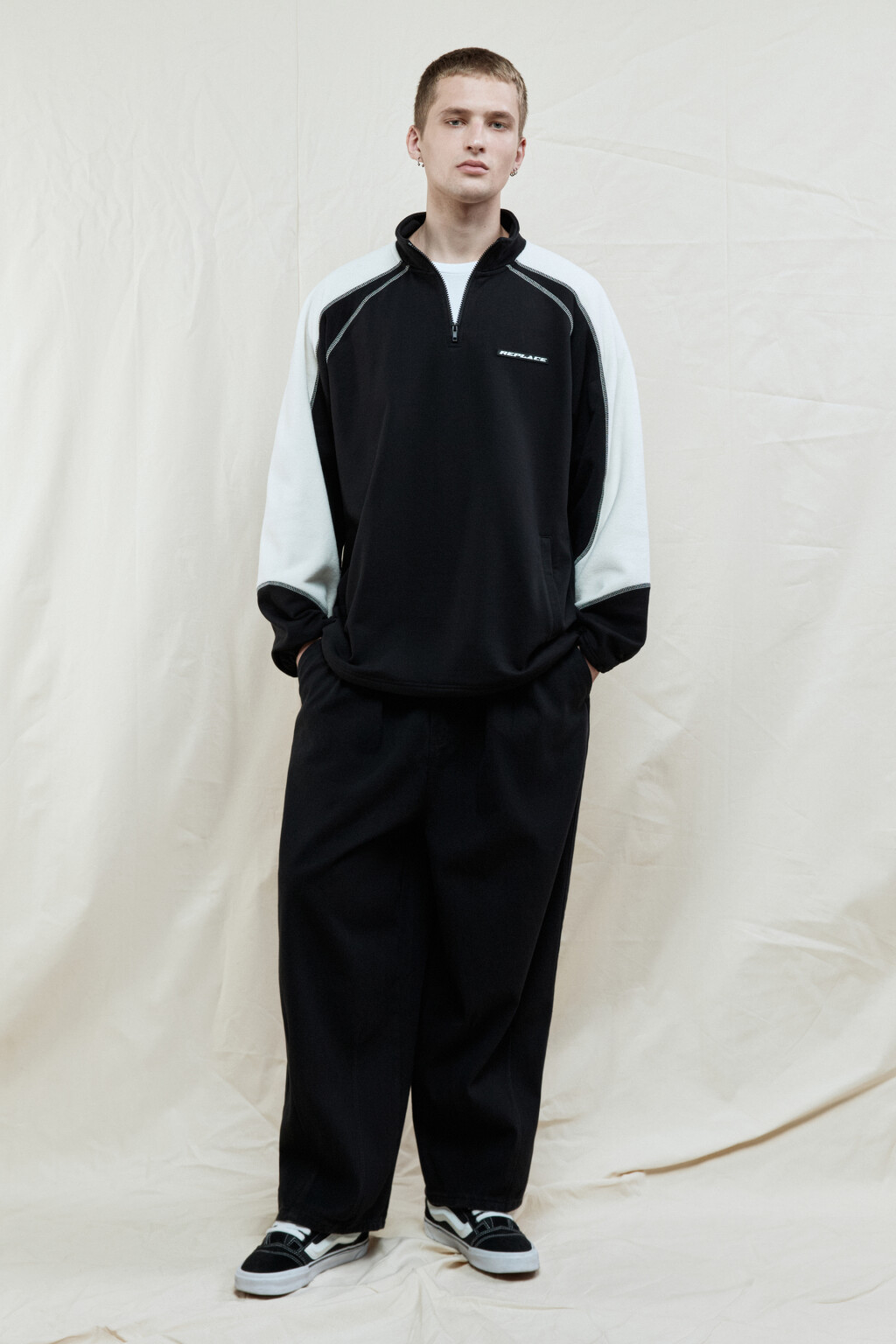 Толстовка oversize флисовая с воротником на молнии - цвет черный - 5