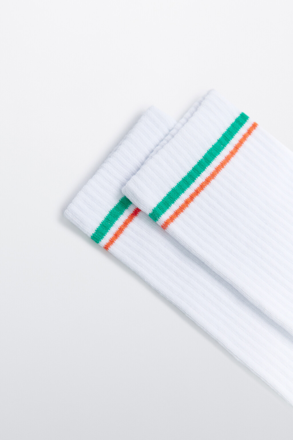 Носки высокие хлопковые с принтом - цвет белый - 2