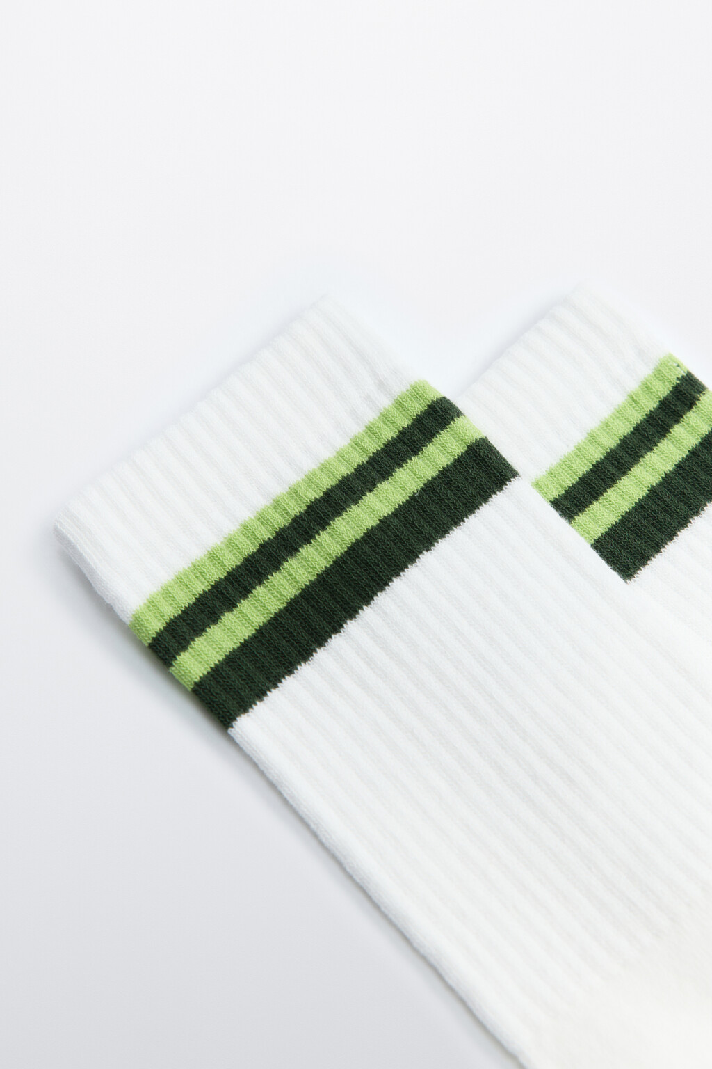 Носки высокие хлопковые с полосками - цвет белый - 2