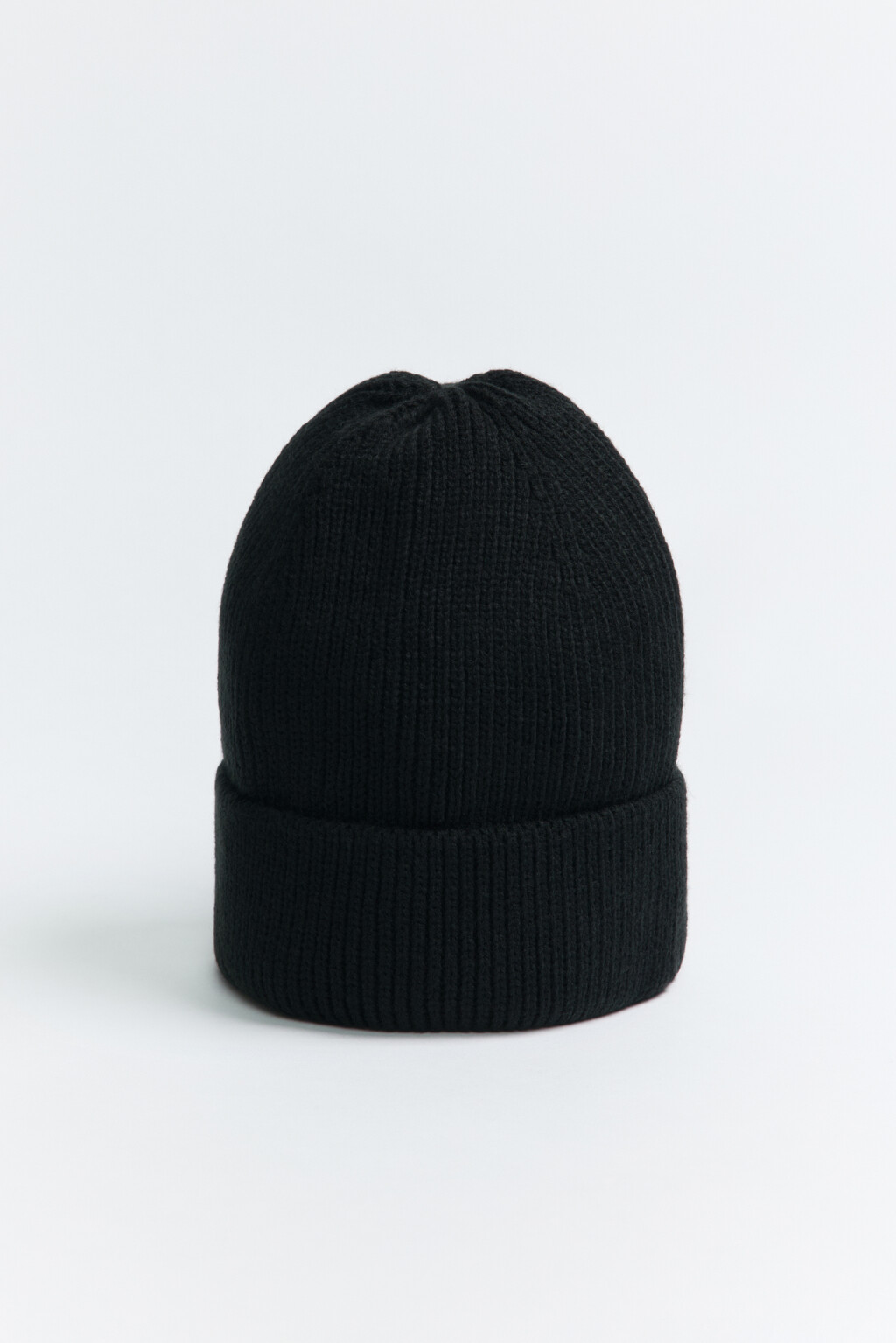 Шапка-бини вязаная в рубчик - цвет черный - 1