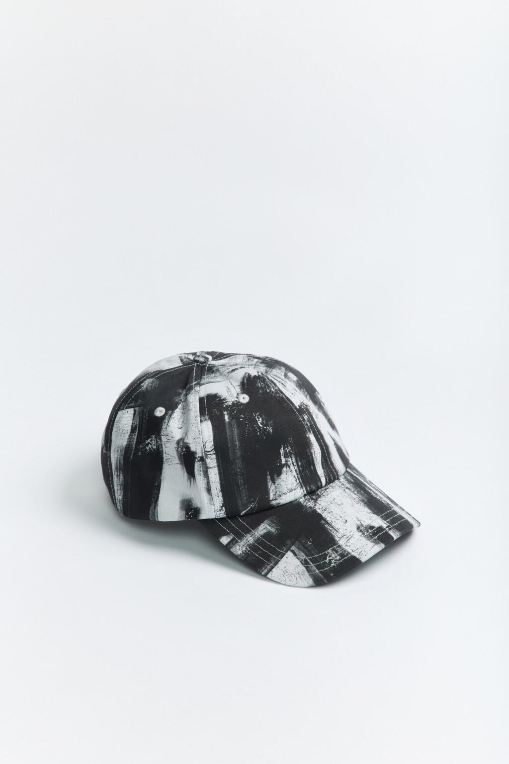 Бейсболка хлопковая с принтом-абстракцией - цвет черный - 2