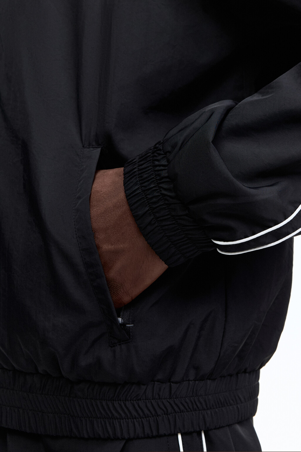 Куртка-олимпийка спортивная с лампасами - цвет черный - 7