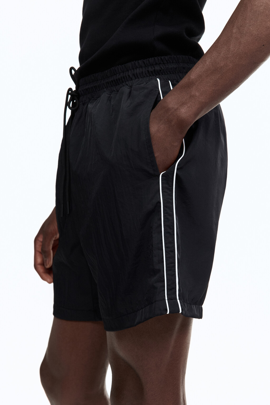 Шорты спортивные с лампасами - цвет черный - 7