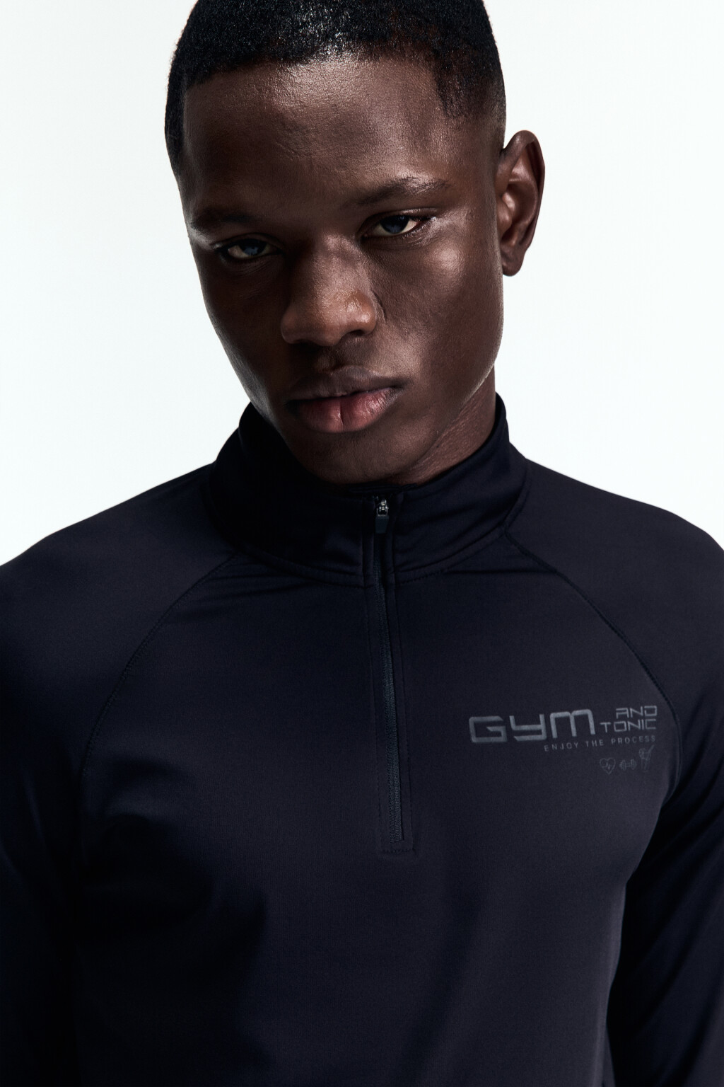 Лонгслив спортивный с воротником-стойкой на молнии - цвет черный - 2