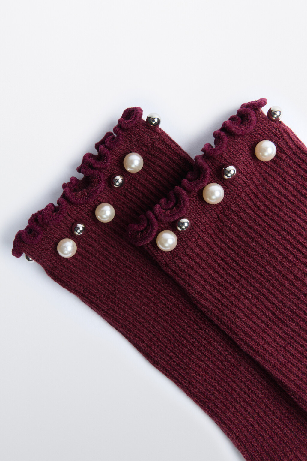 Носки в рубчик с оборками и бусинками - цвет бордовый - 2