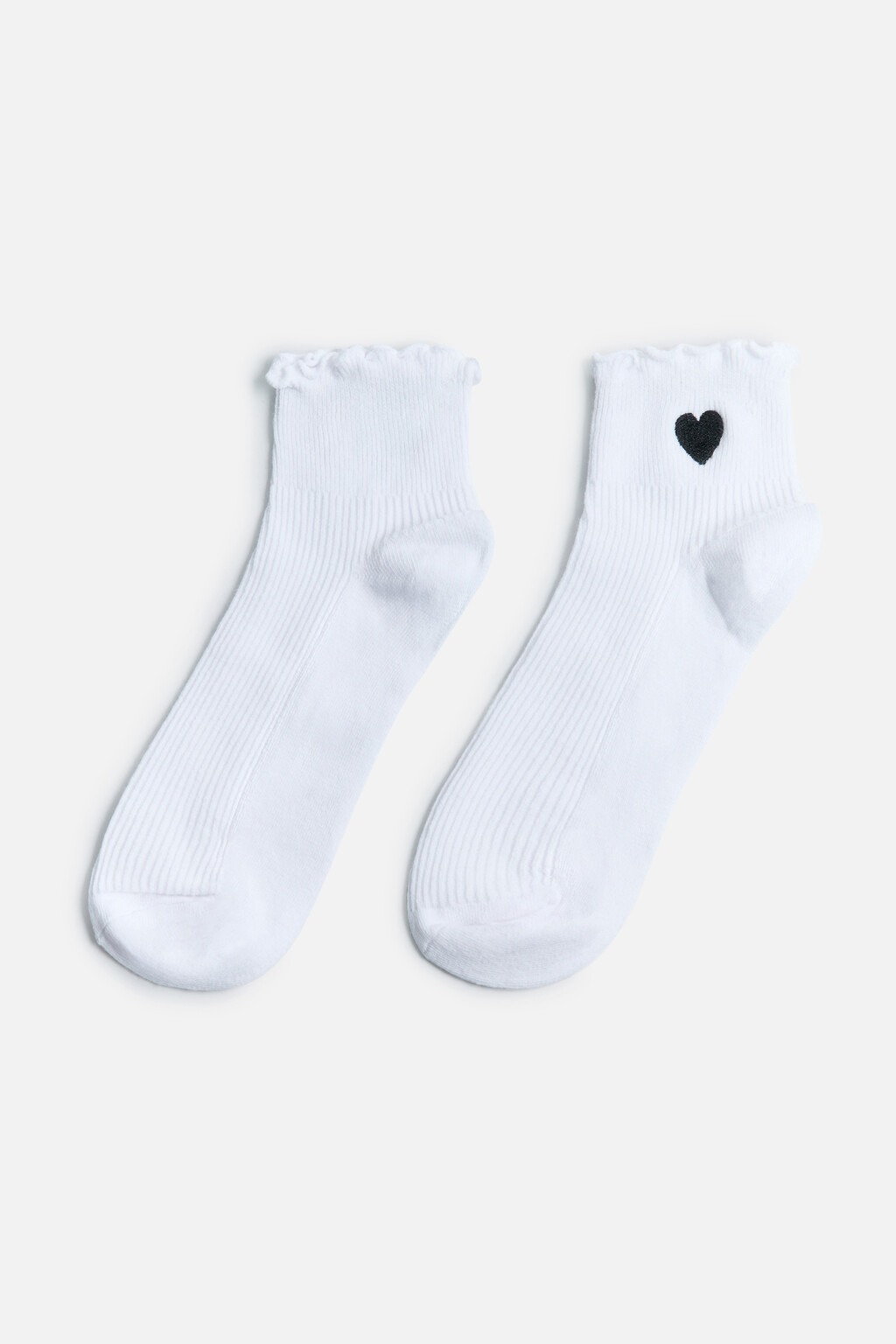 Носки короткие с оборками и сердечком - цвет белый - 1