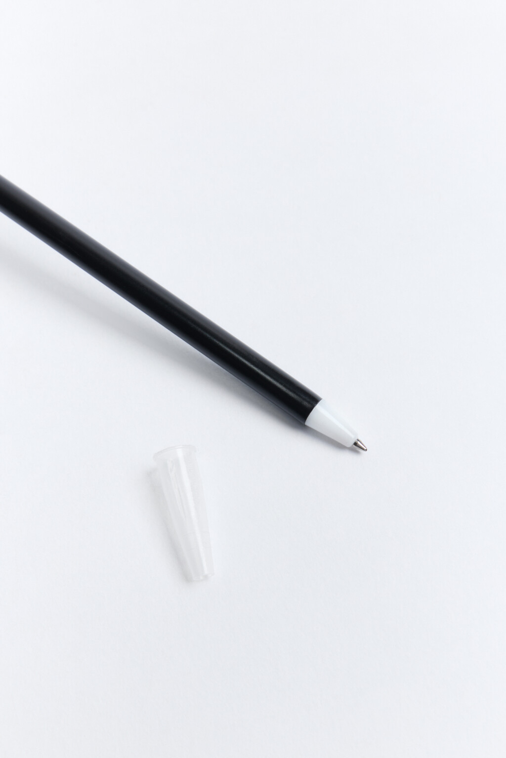 Ручка шариковая с пушистым сердцем - цвет черный - 2