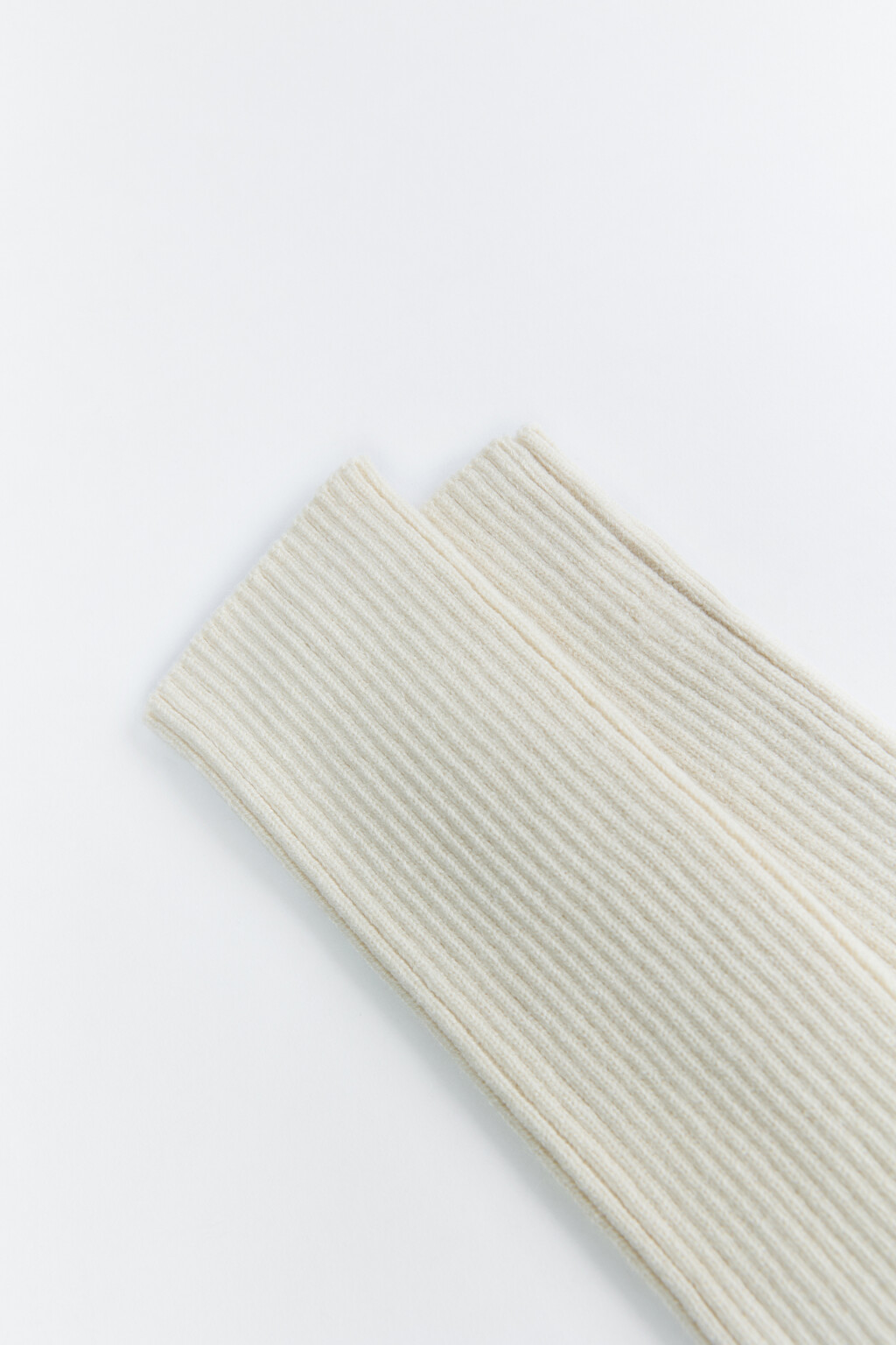 Гетры вискозные в рубчик - цвет молочный - 2