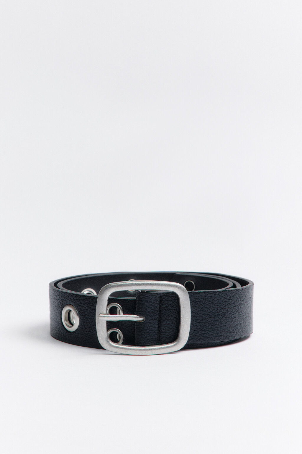 Ремень брючный с крупными люверсами - цвет черный - 2