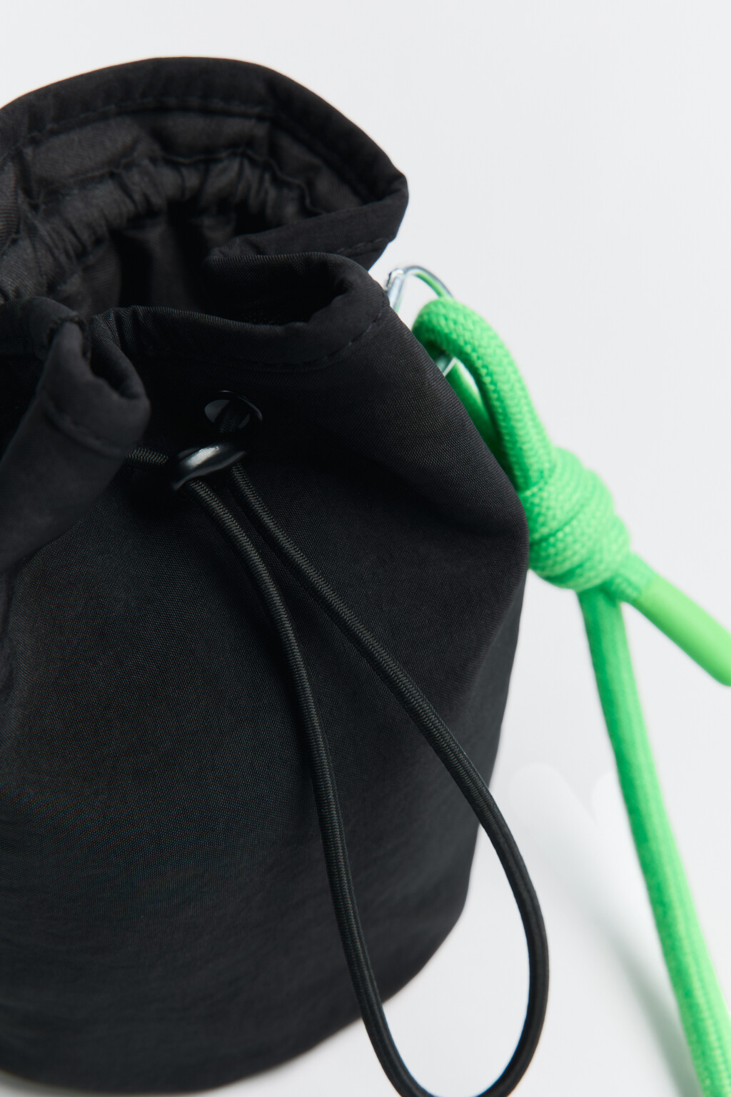 Сумка-через плечо с принтом и шнурком из корда - цвет черный - 4