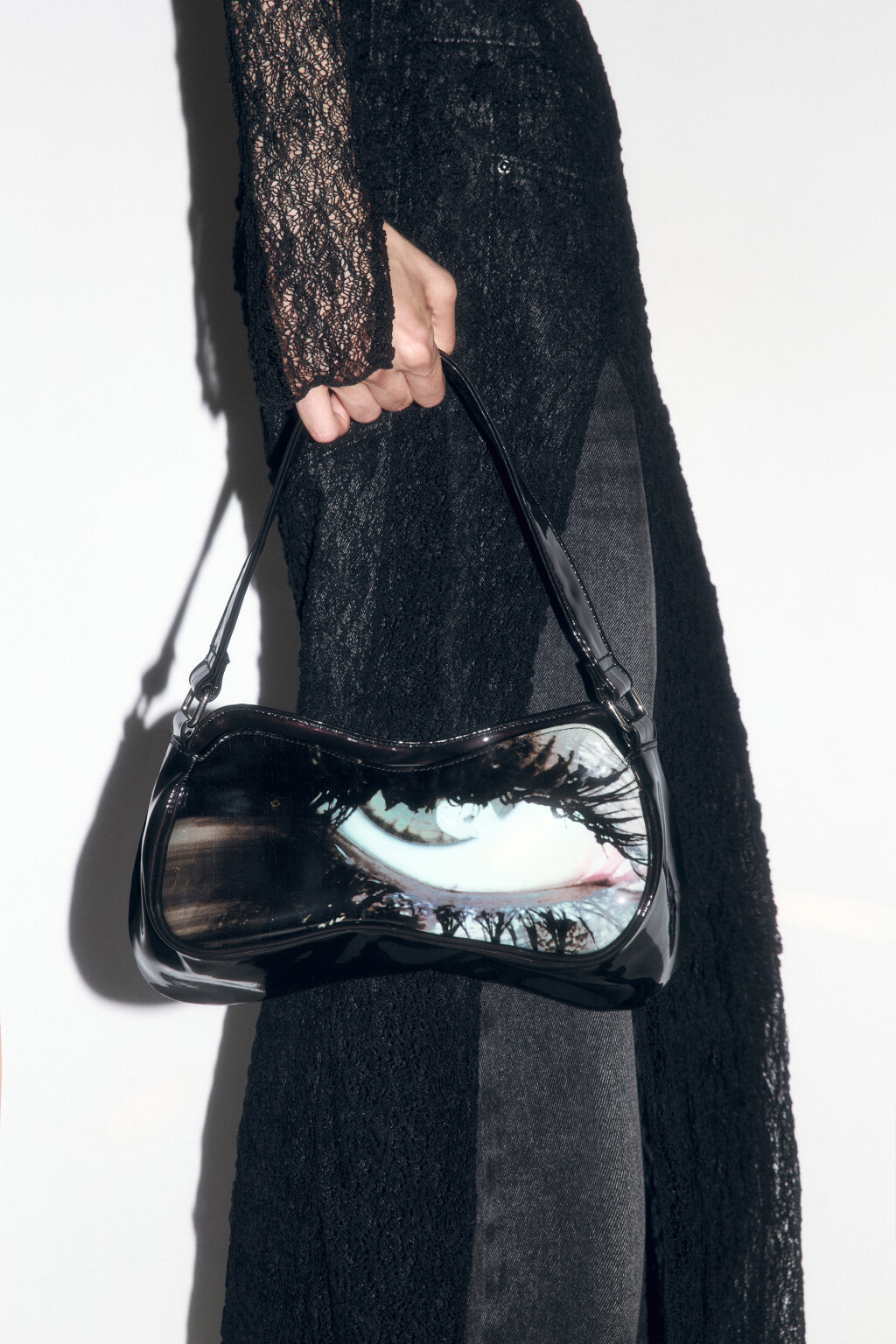 Сумка на плечо лакированная с принтом - цвет мультиколор - 6