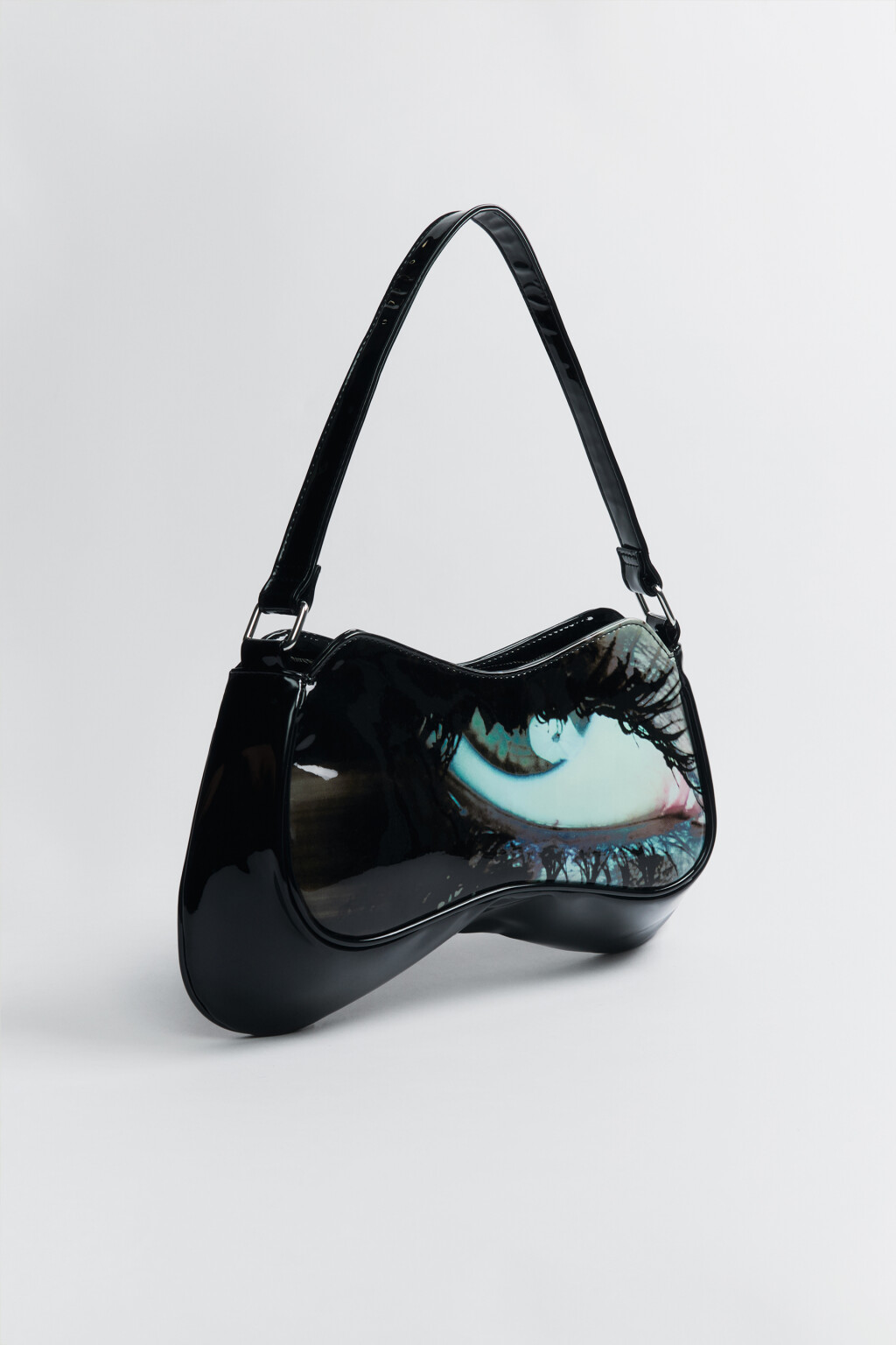Сумка на плечо лакированная с принтом - цвет мультиколор - 2