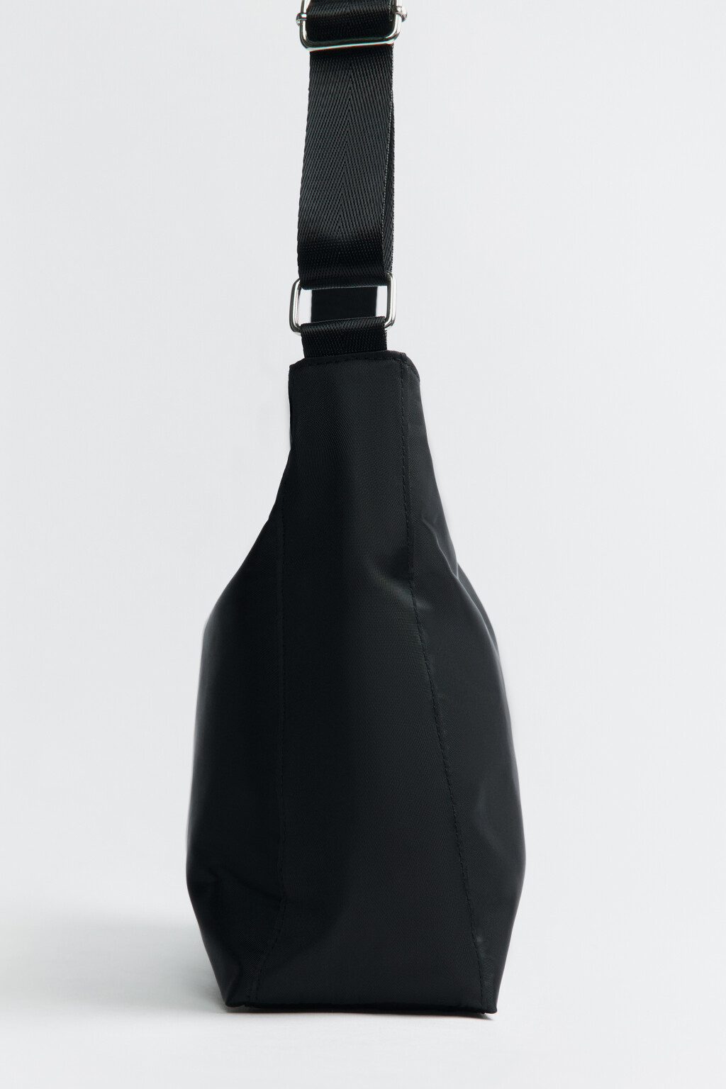 Сумка текстильная с ремнем через плечо - цвет черный - 3