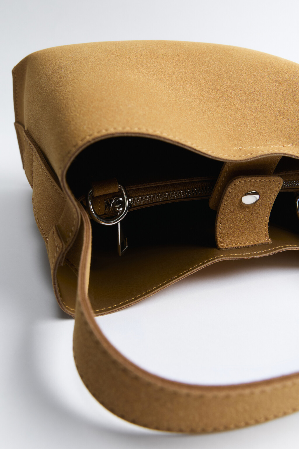 Сумка прямоугольная из искусственной замши - цвет коричневый - 4