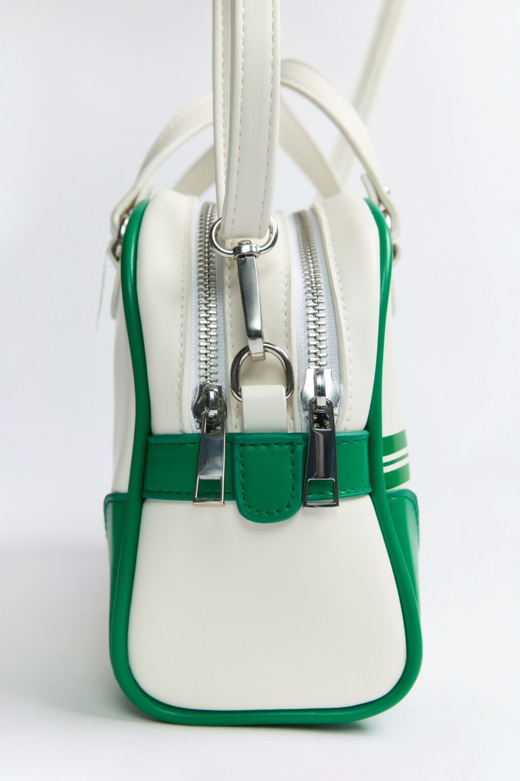 Сумка-кроссбоди в стиле спорт-шик - цвет черный - 3