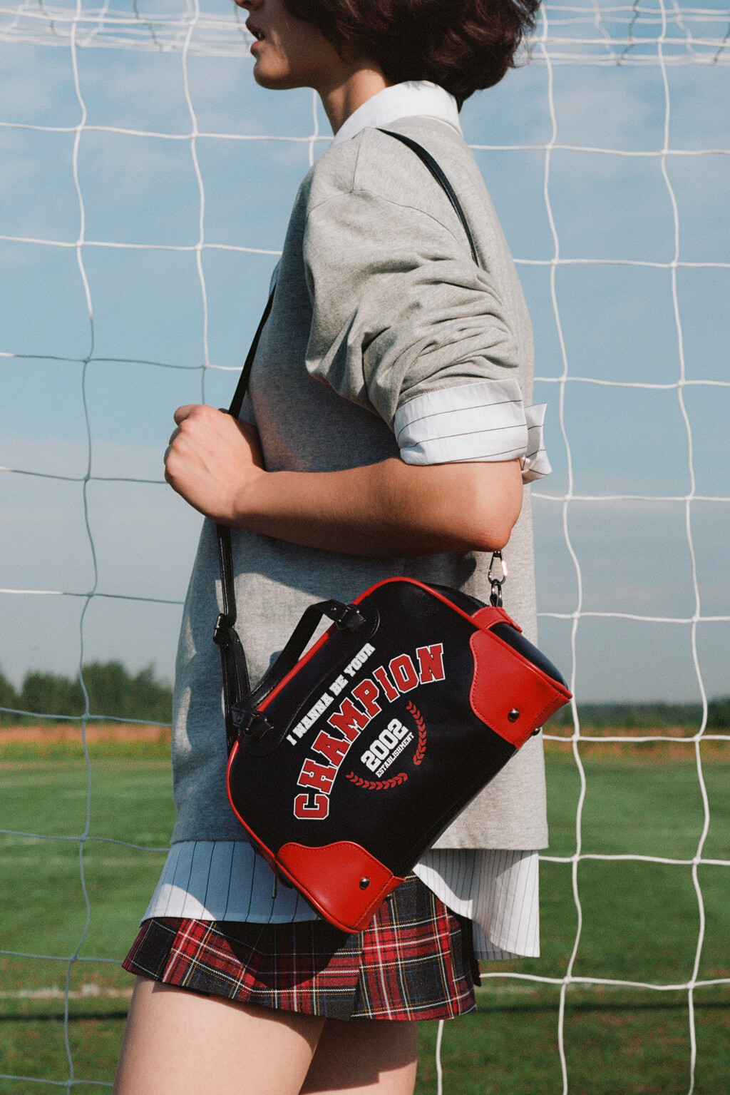 Сумка в стиле спорт-шик с надписью - цвет черный - 5