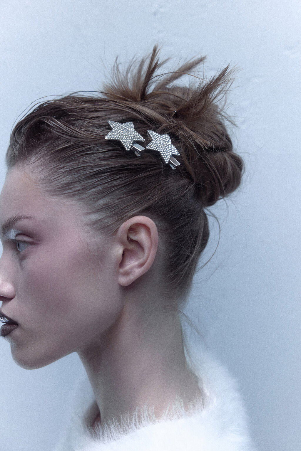 Набор заколок-зажимов со стразами (2 штуки) - цвет серый - 3