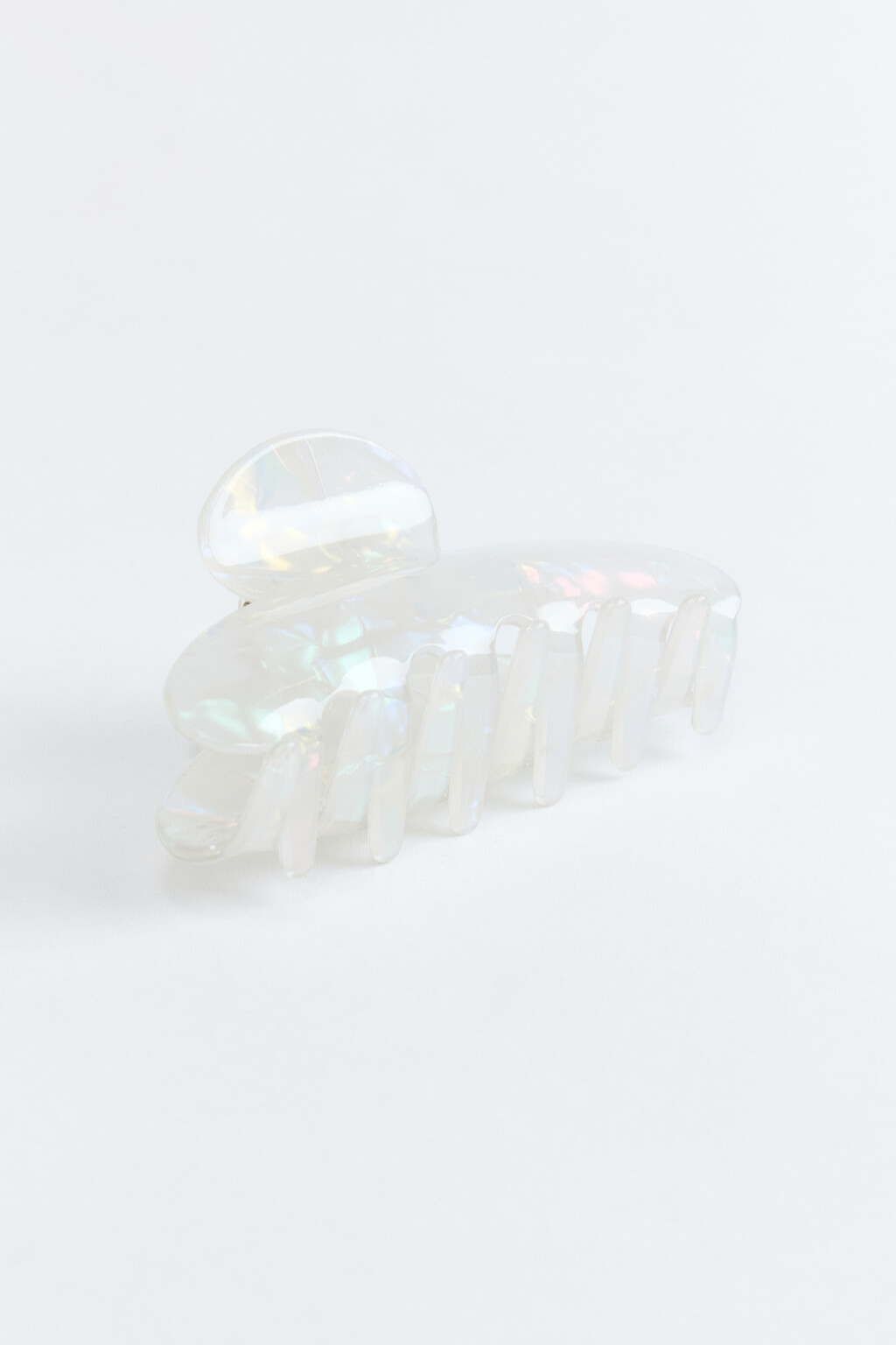 Заколка-краб для волос перламутровая - цвет белый - 2