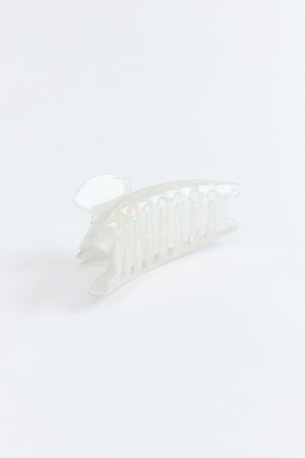 Заколка-краб перламутровая - цвет белый - 2