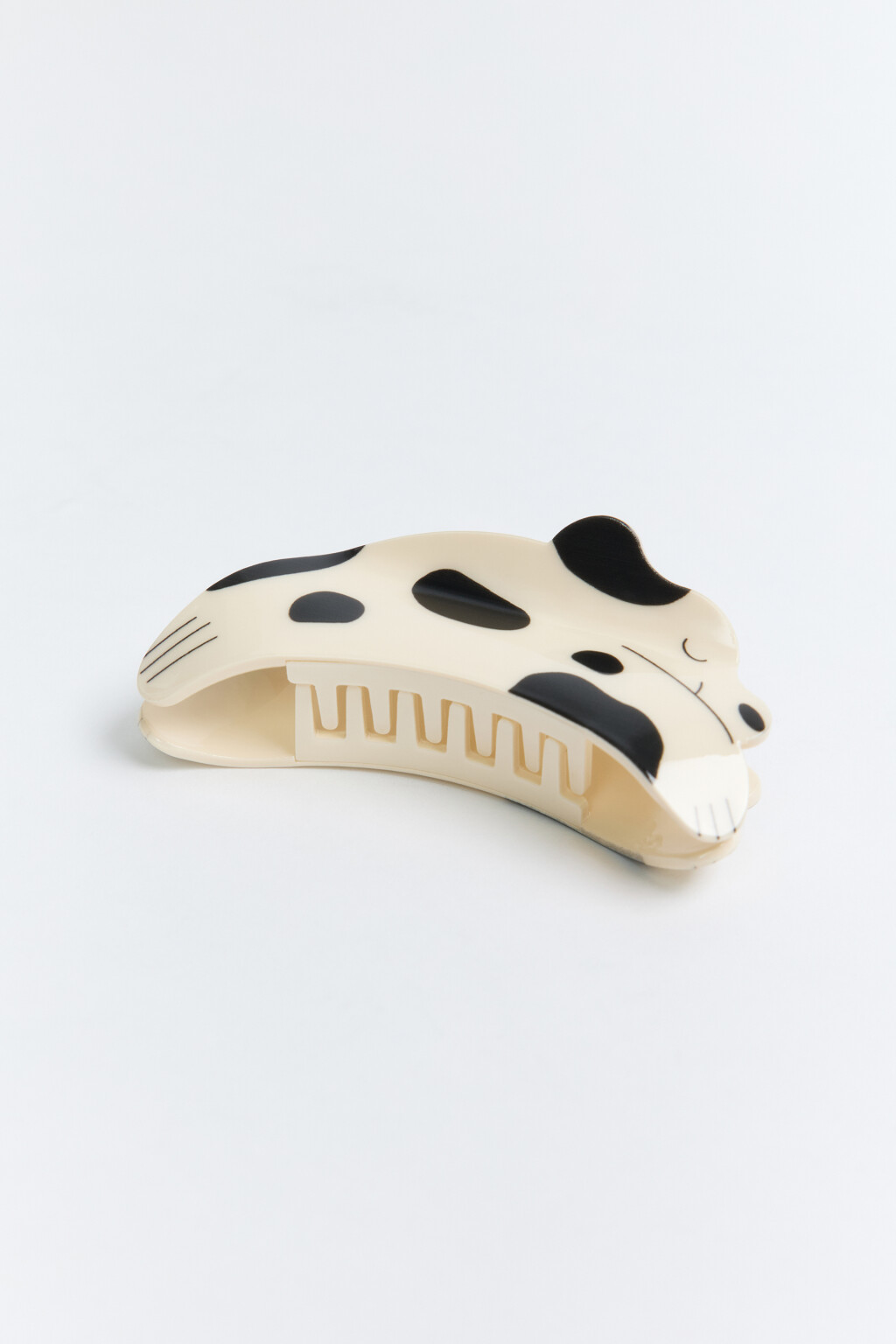 Заколка-краб в виде пятнистого песика - цвет белый - 2