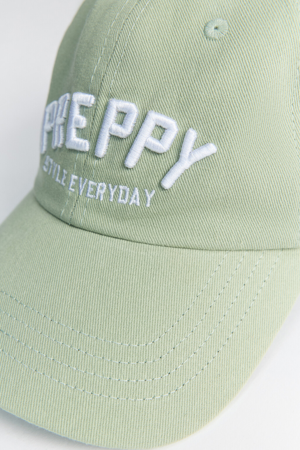 Бейсболка хлопковая с вышитой надписью - цвет зеленый - 3