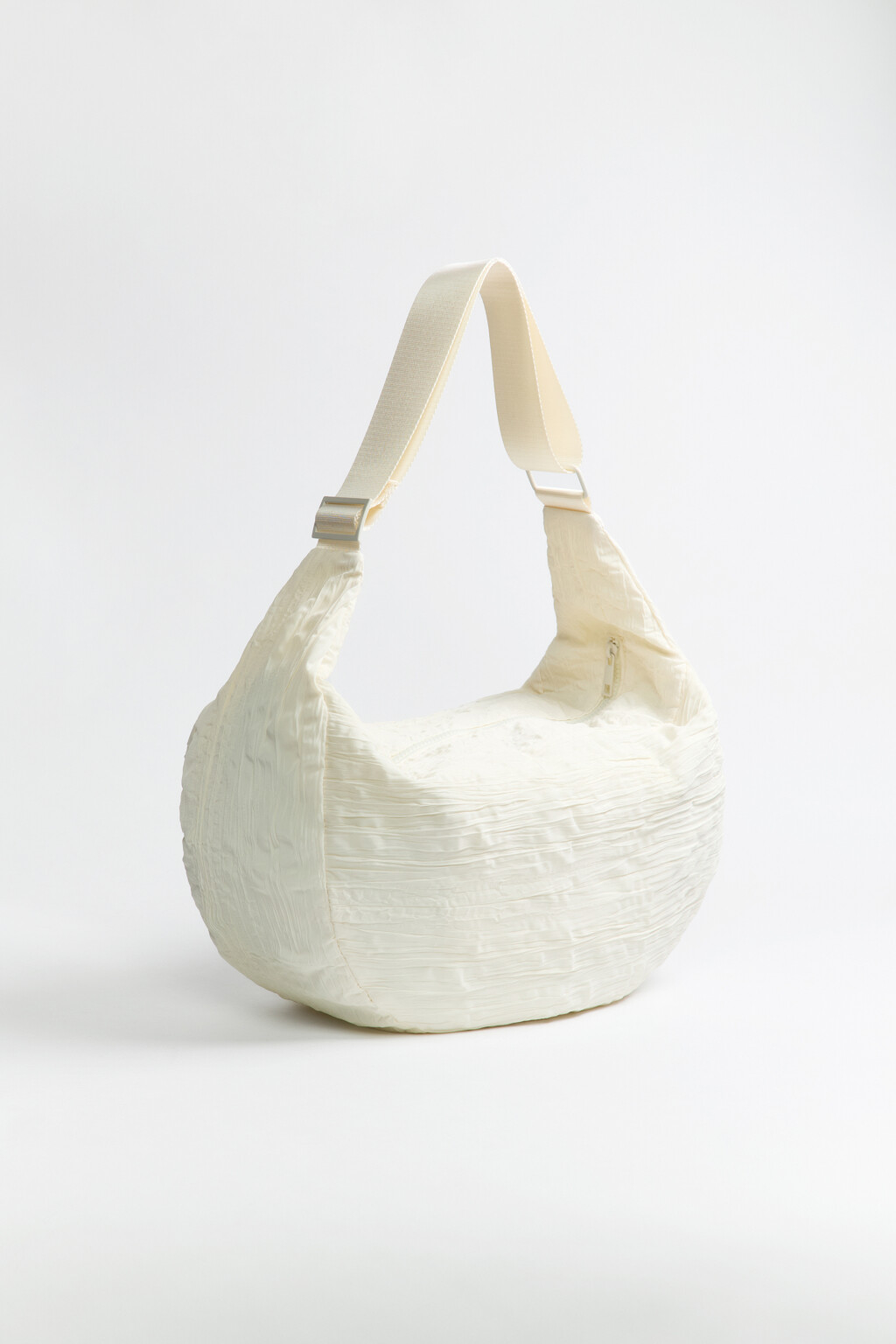 Сумка-кроссбоди из плиссированной ткани - цвет бежевый - 2