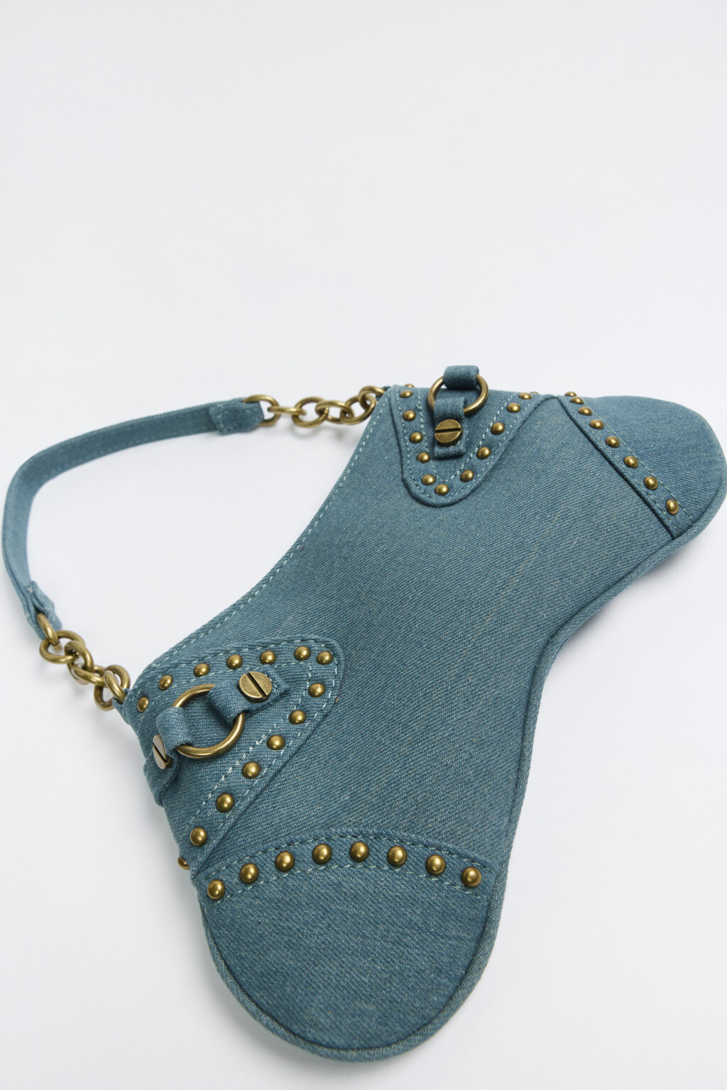 Cумка на плечо джинсовая с заклепками - цвет голубой - 5