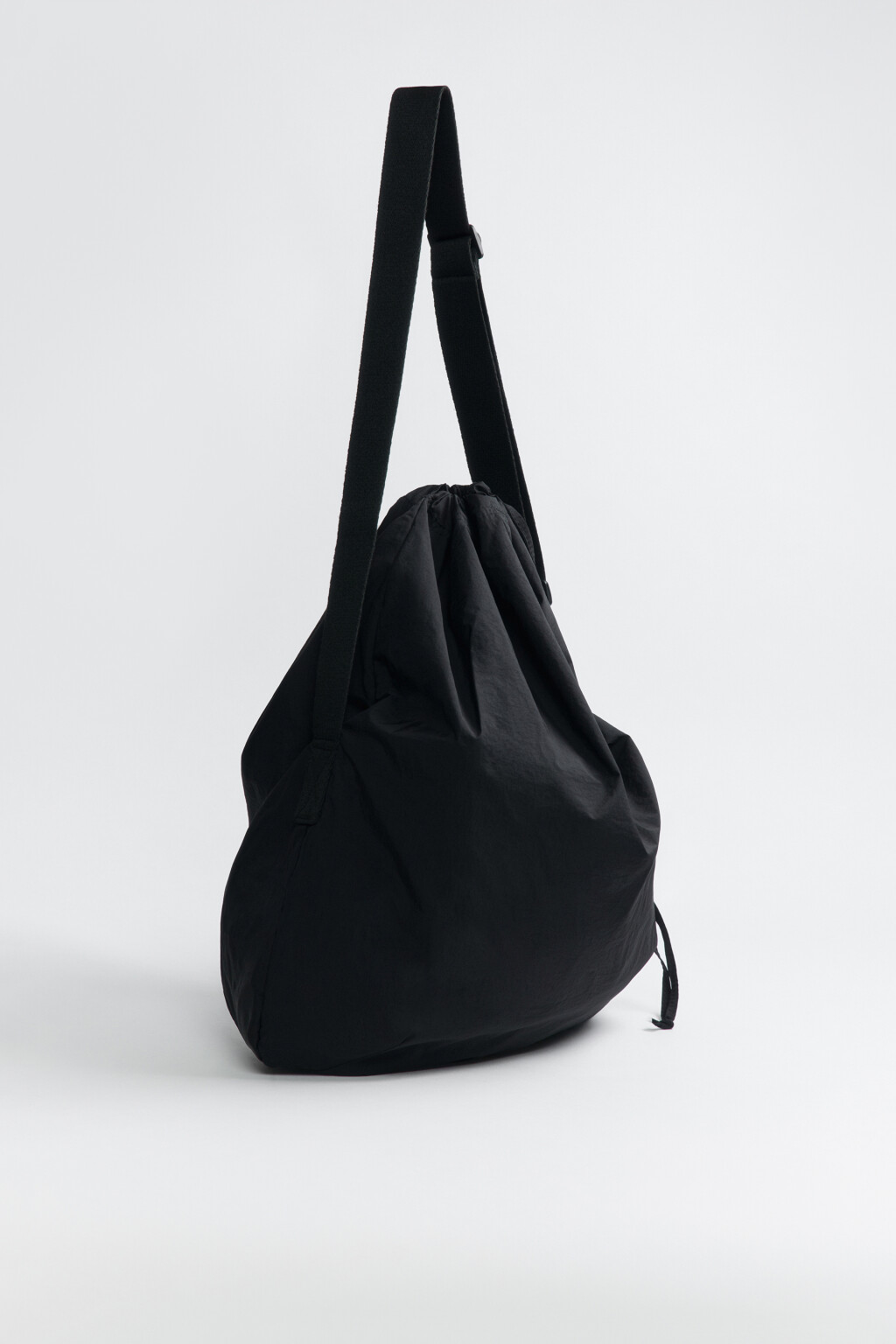 Сумка-мешок текстильная с ремешком - цвет черный - 2