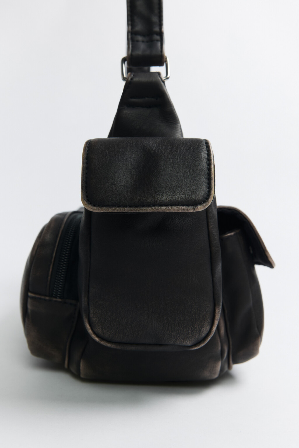 Сумка-багет с карманами и состаренным эффектом - цвет коричневый - 3