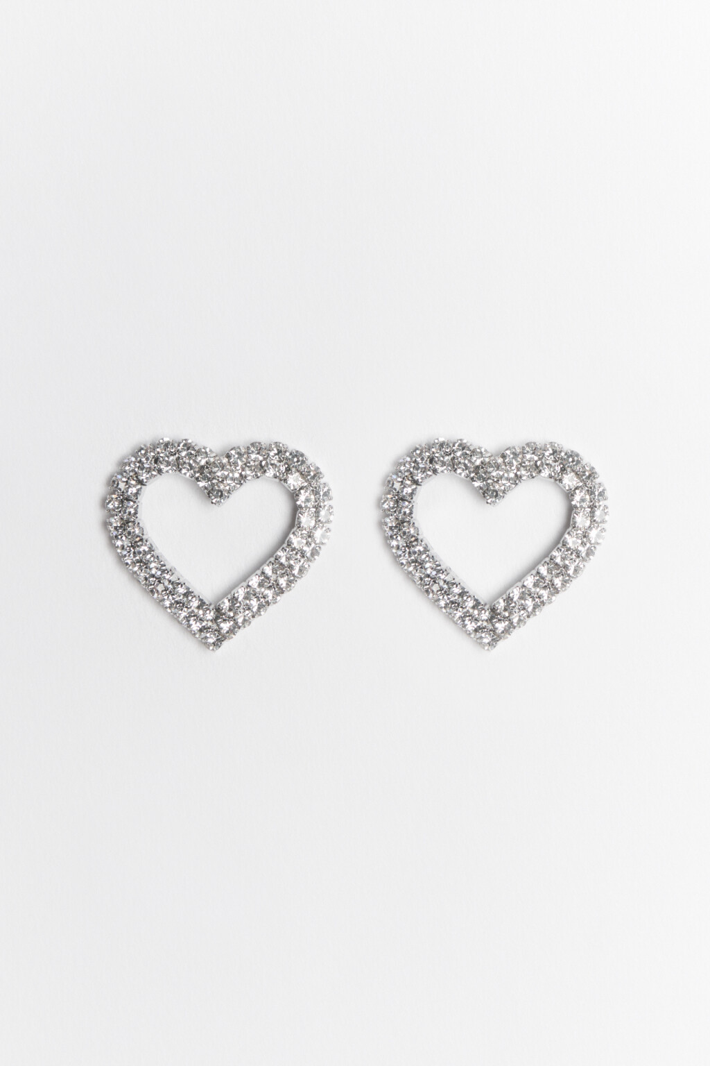 Серьги-гвоздики в виде сердец со стразами - цвет серый - 1