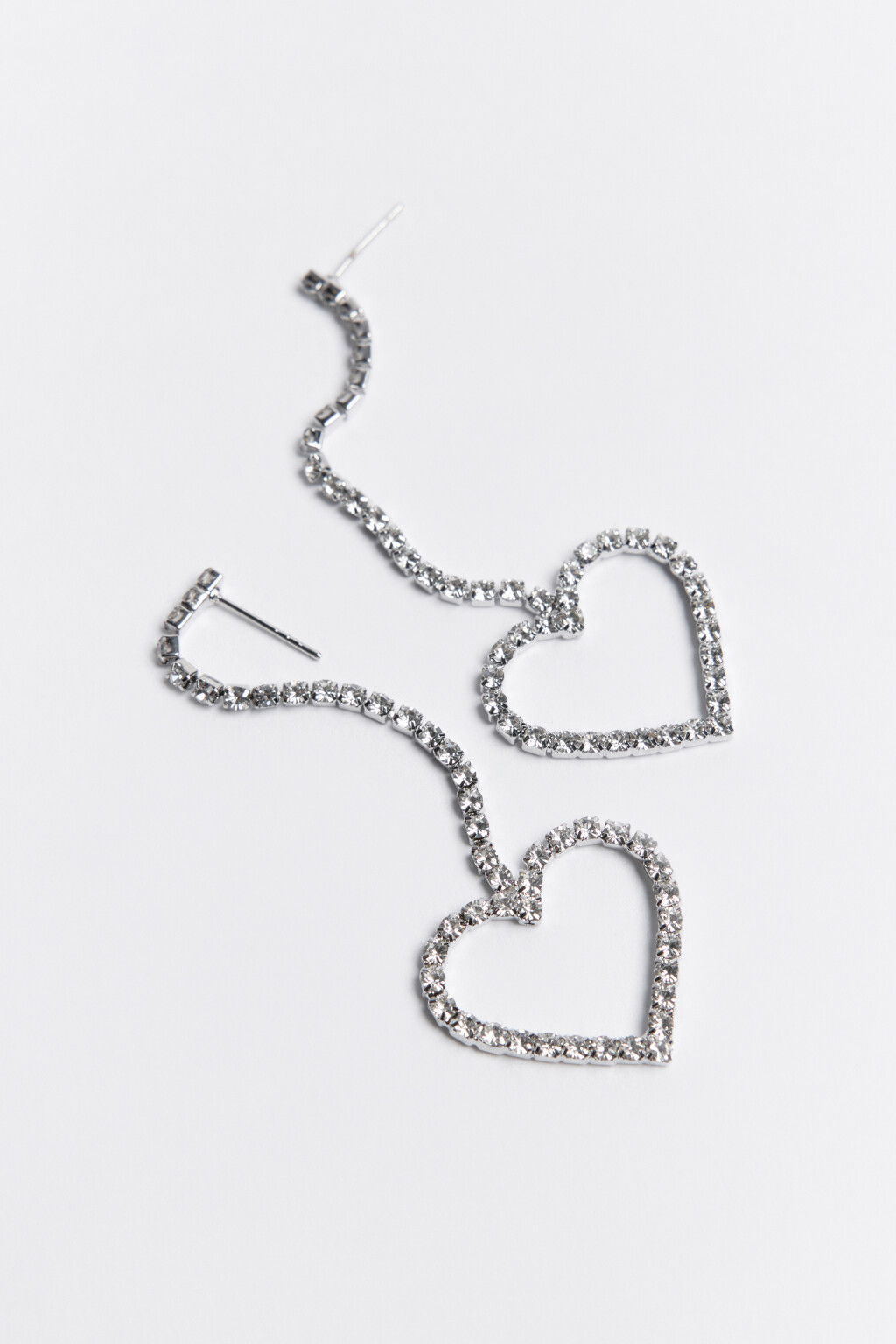Серьги длинные с сердечком и стразами - цвет серый - 2