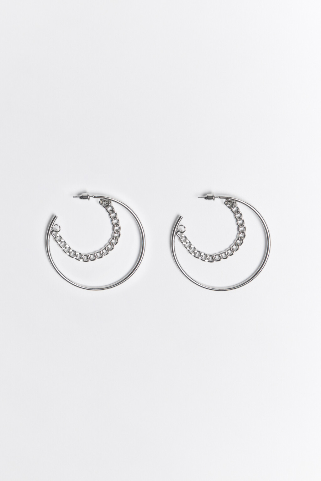 Серьги-полукольца серебристые с цепочкой - цвет серый - 1